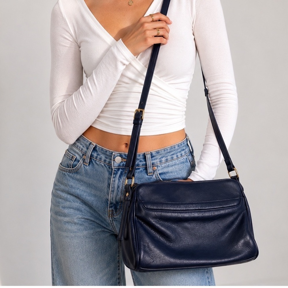 Diamicci Vintage Y2K Navy Leather Minimalist Shoulder Bag Purse